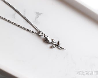 Collier pendentif rose pour homme, collier rose imperméable homme, collier chaîne cubaine pour homme, collier rose amour en acier inoxydable cadeau couple