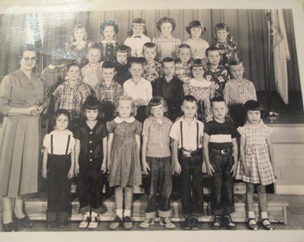 Random Vintage School Photo. Vintage Photos. Vintage Classmates Photo.  Junk Journal. Bookmarks.  Paper Ephemera. Junk Covers. Wall Decor