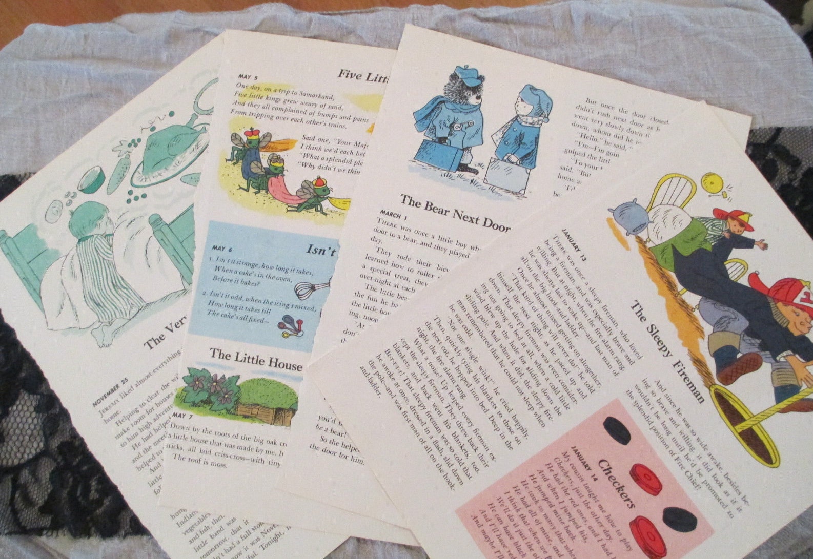 4 Vintage Nursery Rhyme Stories Golden Book Children Double Sided Book Pages Tags Banners Craft Scrapbooking Journal Ephemera Junk Journal