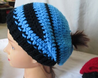 Messy Bun Beanie for Her, Pony Tail Hat Summer Hair Accessory, Slouchy Beanie for Women, Handmade Soft Crotchet Yarn. Messybun Slouch.