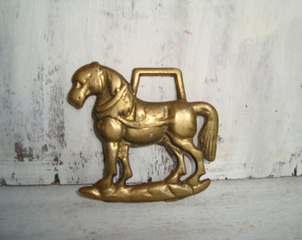 It is modern mass UK produced horse brass for the tourist and collectors market.