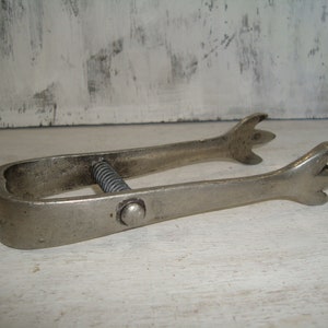 Vintage Metal Tongs Metal Bar Tongs Salad Tongs Cookie Tongd Cake