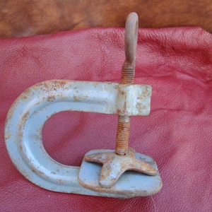 Große Klemme - Eisenklemme - Verstellbare Klemme - Große Vulkanisiererklemme - Reifenreparaturklemme - Handpresseklemme - Vulkanierklemme - Alte Klemme