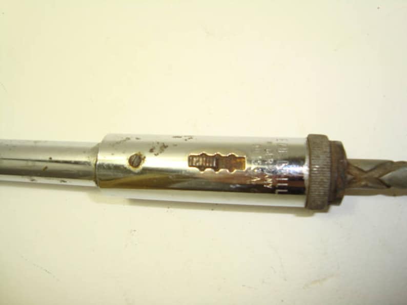 Old Ratchet Screwdriver, Vintage Hand Screwdriver, Flat Head Tip