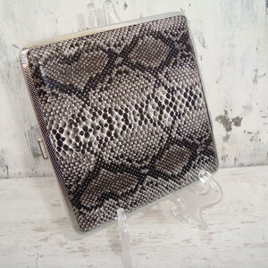 Vintage style  leather cigarette case - Vintage style Cigarette Case - Accessory for Smokers - Cigarette Case -gift for smokers