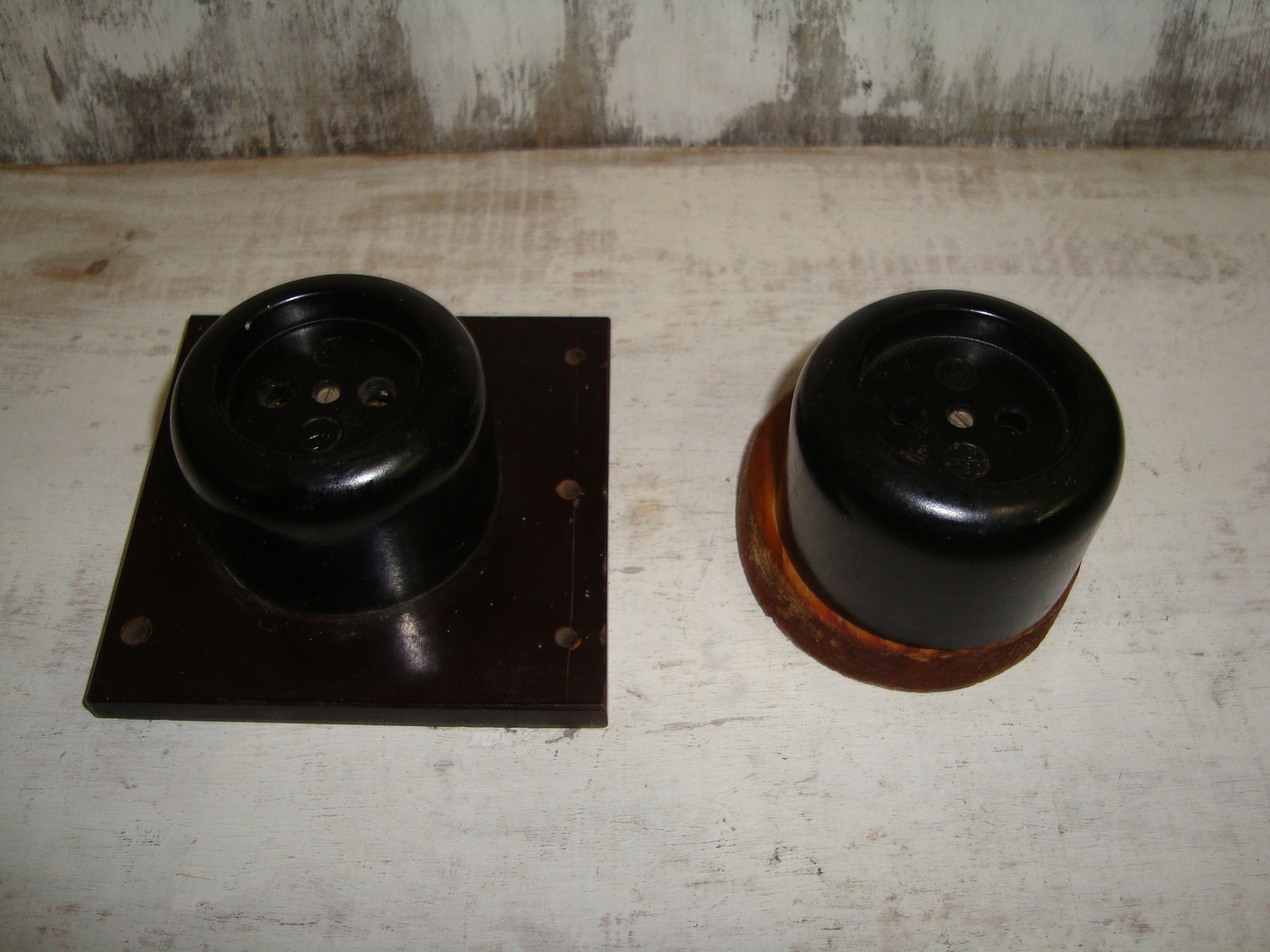 Vintage enchufe eléctrico / enchufe industrial / tomas eléctricas / zócalo de baquelita / soviético / enchufe / vintage / toma de corriente eléctrica