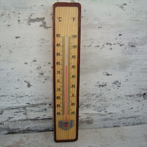 Vintage thermometer - thermometer - wooden thermometer - Indoor thermometer Outdoor thermometer - Wall thermometer