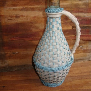 Vintage wrapped bottle, Vintage decorative wine bottle, Rustic alcohol bottle, Kitchen decor,wine glass bottle,Handmade knitted decanter.