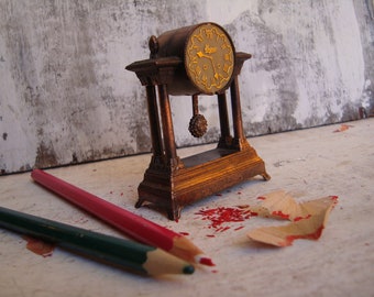 Play Me Pencil Sharpener - Vintage Sharpener - Brass Sharpener - Die Cast Sharpener - Clock Sharpener - 3D Clock Sharpener - Play Me