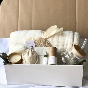 Sympathy Care Box | Thinking of You Gift Box for Women | Sorry for Your Loss Self Care Package | Sending Hugs Gift Basket | Thinking of You