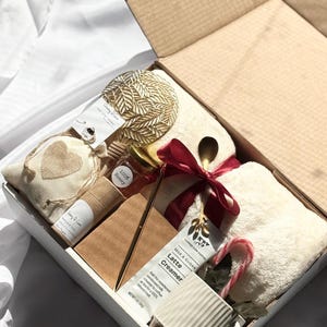 Self care gift box | Cozy Hygge gift box | Mothers day |Gift set for her | Mom Miss you | Sending a hug | Gift for colleagues | Holiday Gift