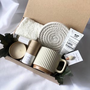 Thoughtful Eid Gift | Islamic Box For Her | Eid Mubarak Gift Box Set | Personalized Gift Box | Muslim For Her Hygge Gift Box | Personalized