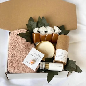 Thank You Hygge Gift Box | Floral Spa Gift | Appreciation Gift Cozy Set | Colleague Gift Basket | Personalized Box | Thinking of You | Hygge