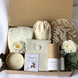 Cozy Gift Box For Her | Thinking Of You Gift Box | Hug in A Box | Socks, Candle Gift | Care Package | Gift For Any Occasion | Hygge Gift Box