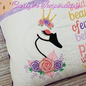 Swan Applique Design - 5x7 design - Embroidery - Applique - DIGITAL DESIGN ONLY - Swan - Princess - Pocket Pillow Addon - Swan Pillow