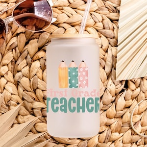 Sublimación de lata de vidrio Libbey de 16 oz / Sublimación delgada de 20 oz / Sublimación de camisa coqueta / Regalo de maestro de primer grado / Bricolaje de 1er grado