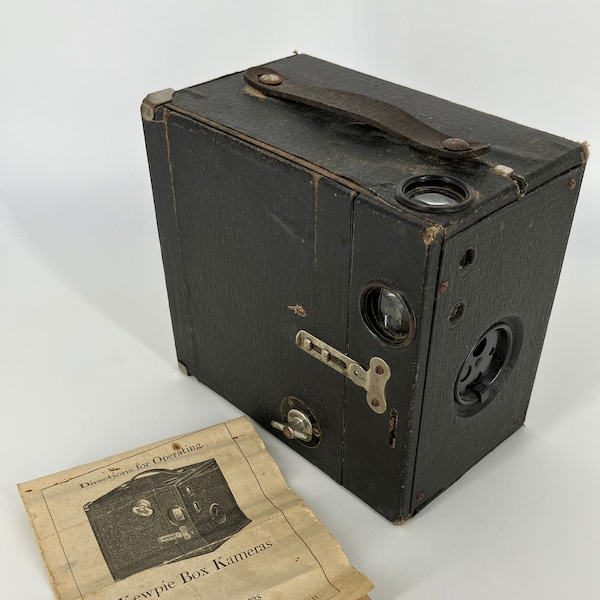 Antique Conley KEWPIE No. 2A Box Camera