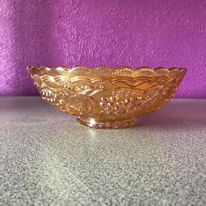 Vintage Imperial Marigold Carnival Glass 7&quot; Fruit Bowl Grapes Pattern Iridescent