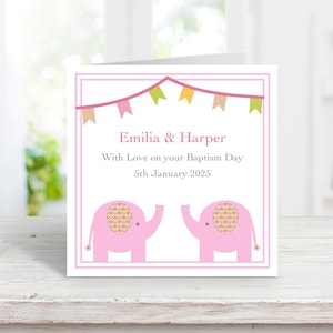 Cartão de Batismo Personalizado para Meninas Gêmeas - Lembrança Religiosa - Personalize com os nomes das crianças e a data do batismo - Dia do Batismo do Elefante