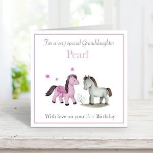 Cartão de aniversário personalizado para pônei/cavalo de menina, cartão de aniversário feito à mão para uma filha, cartão de aniversário para uma neta