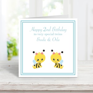 Carte d'anniversaire personnalisée de l'âge de jumeaux garçon, carte 1er anniversaire faite main pour petits-fils jumeaux, carte d'anniversaire 2e abeille occupée pour fils jumeaux