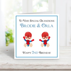 Biglietto di auguri di compleanno per gemelli personalizzato per ragazzi, biglietto di auguri per il 1° compleanno fatto a mano per nipoti gemelli, biglietto di auguri di compleanno Spider Babies per figli gemelli di qualsiasi età