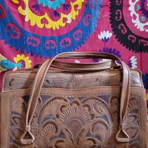 Vintage tooled leather hangbag