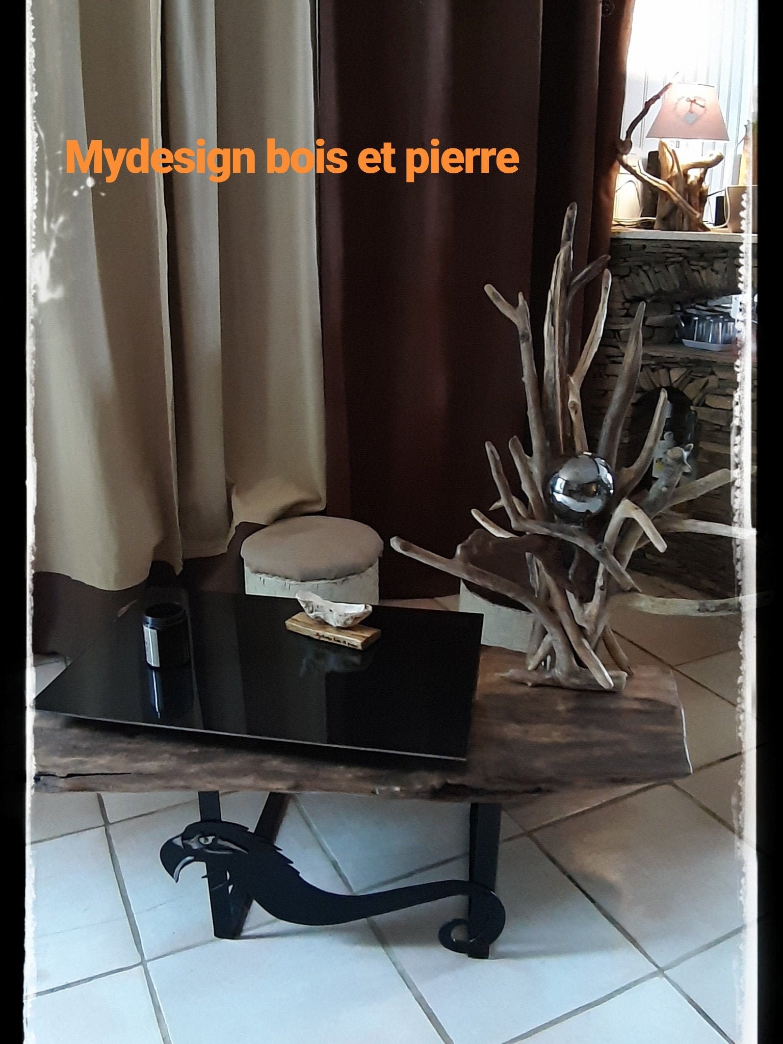 Wooden table. table Basse