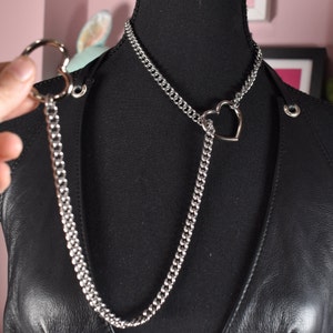 silver heart ring Slip chain / Fashion version / goth / alternative / alt fashion / 18+