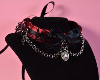 Made to your size / Red chained heart choker / kitten play collar / goth / alt fashion / pet play necklace / bdsm /
