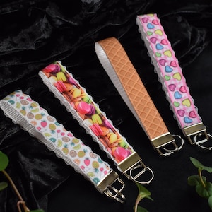 Cute food keychains / Wrist key chain / candy heart / macaron / ice cream / keychain / goth / altfashion / pick your style