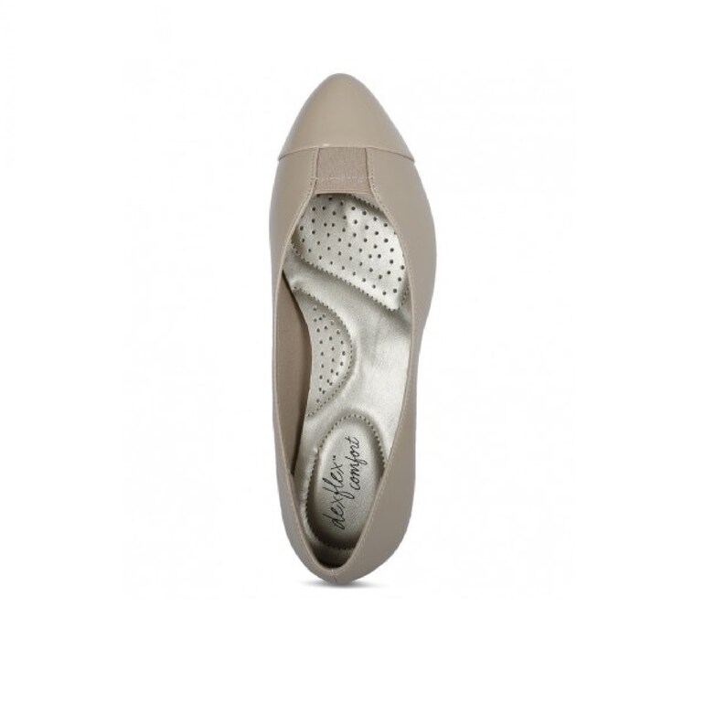 Dexflex Comfort Women/'s Darla Pointed Flat