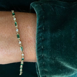 Emerald tennis bracelet,cubic zirconia tennis bracelet,tennis bracelet,emerald zircoina tennis bracelet,green tennis bracelet,handmade
