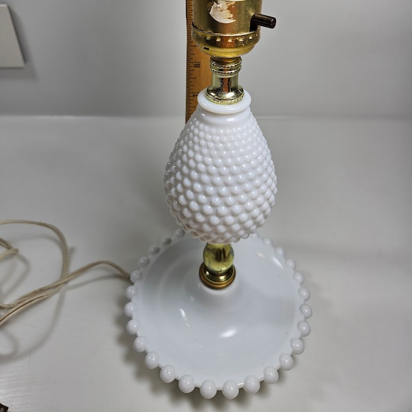 vtg milkglass hobnail small table lamp, 12 inches tall // works well // no shade