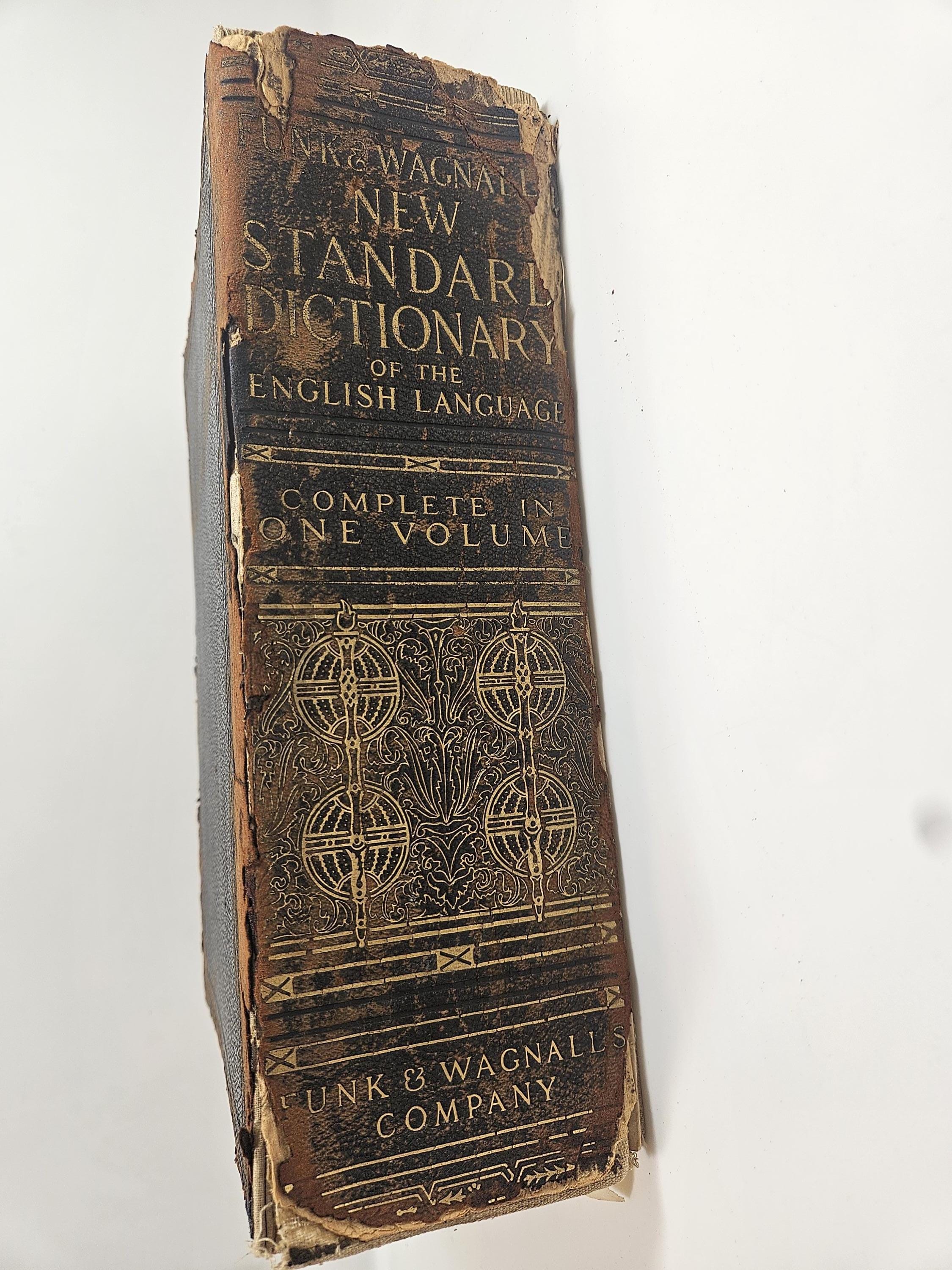 Antique 1913 Funk and Wagnalls New Standard Dictionary of the