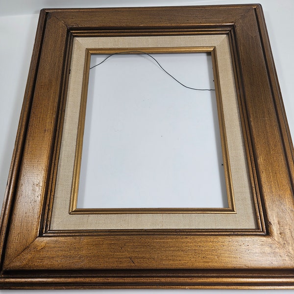 vtg carved wood & fabric frame for 8x10 inch art // no glass, perfect for oil painting // overall size 16.5 x 14.5 inches