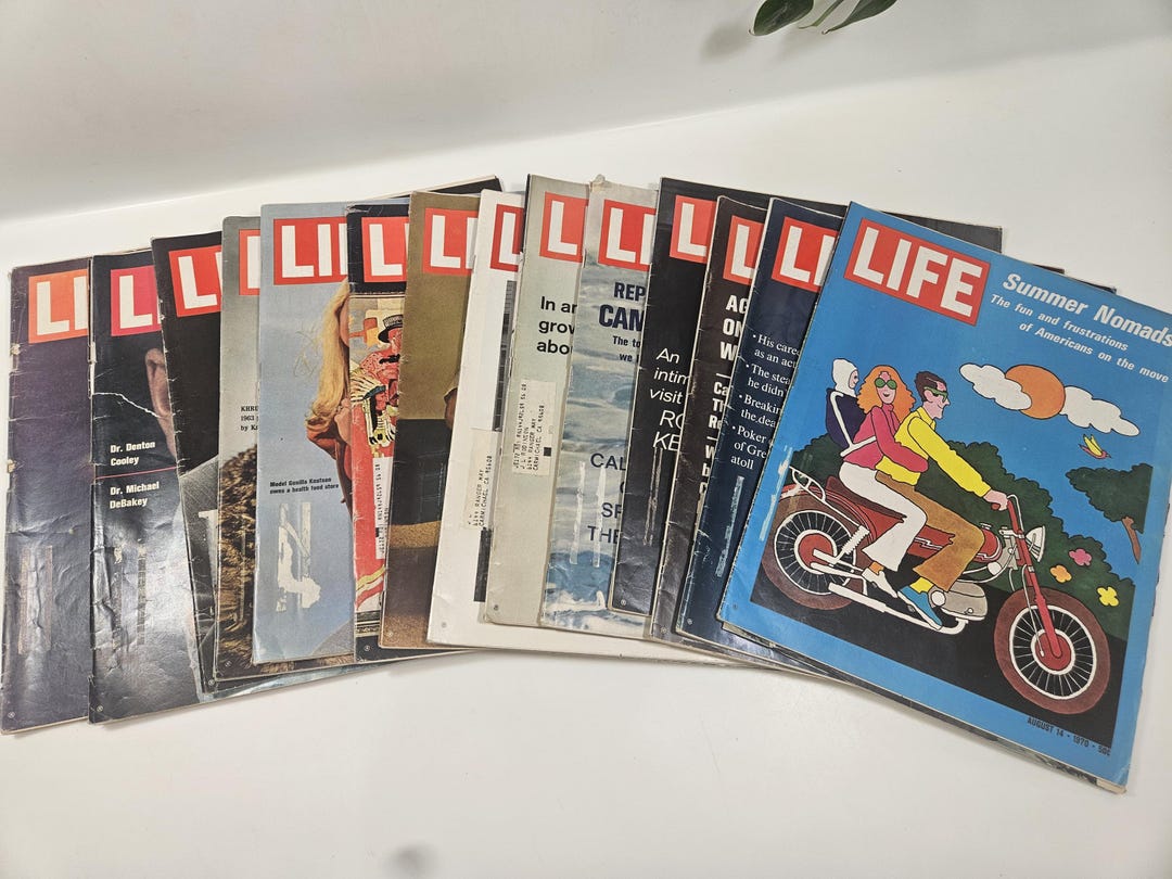 写真雑誌LIFE（1970.5.25号～1970.12.7号）（14冊）（中古） Choose Your 1970 LIFE Magazine Issue // Used and Worn - Etsy