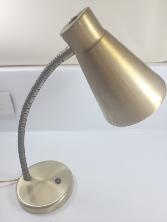 Table lamp no best sale cord