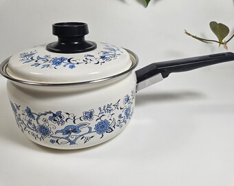 vtg enameled iron sauce pot with blue floral pattern // pot is 7" diameter x 4" deep