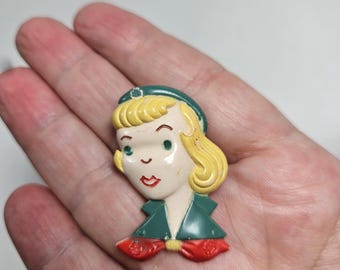 vintage Girl Scout plastic pin, 1.75 inches tall