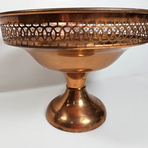vtg copper pedestal bowl, 9.75 x 7.5 inches // Farber Kraft NY // tarnished and rustic