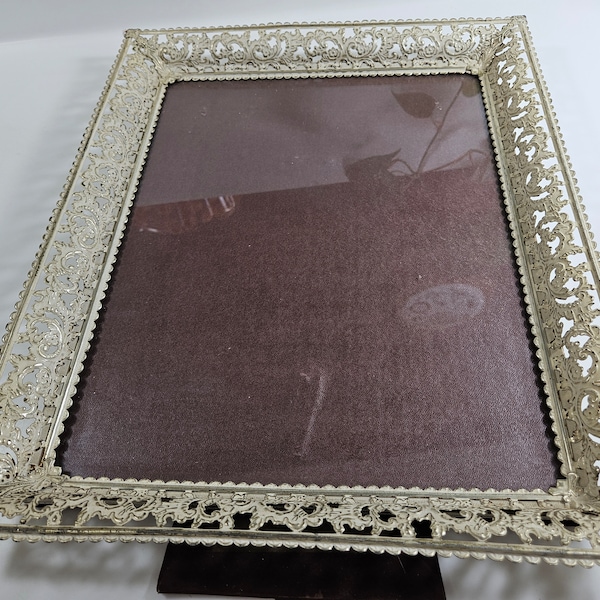 Marco de fotos grande de metal de lujo de 14 x 11 pulgadas, crema y plata // Para colgar en la pared o sobre una mesa // Tamaño total: 16 x 13 pulgadas