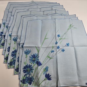 16-piece vtg Vera Neumann blue floral table linen set - 8 each placemats and napkins // used; some discolorations