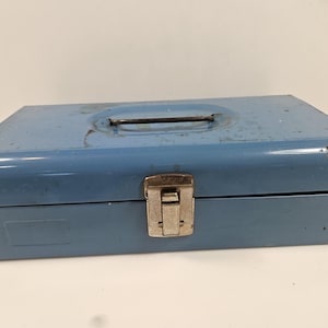 vtg rustic blue metal tackle or tool box // 11 x 6 x 3 inches