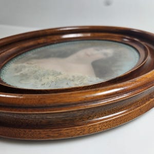 oval wood frame with glass for 6 x 8 inch photo // outer size 11 x 9 x 1.25 inches // for hanging