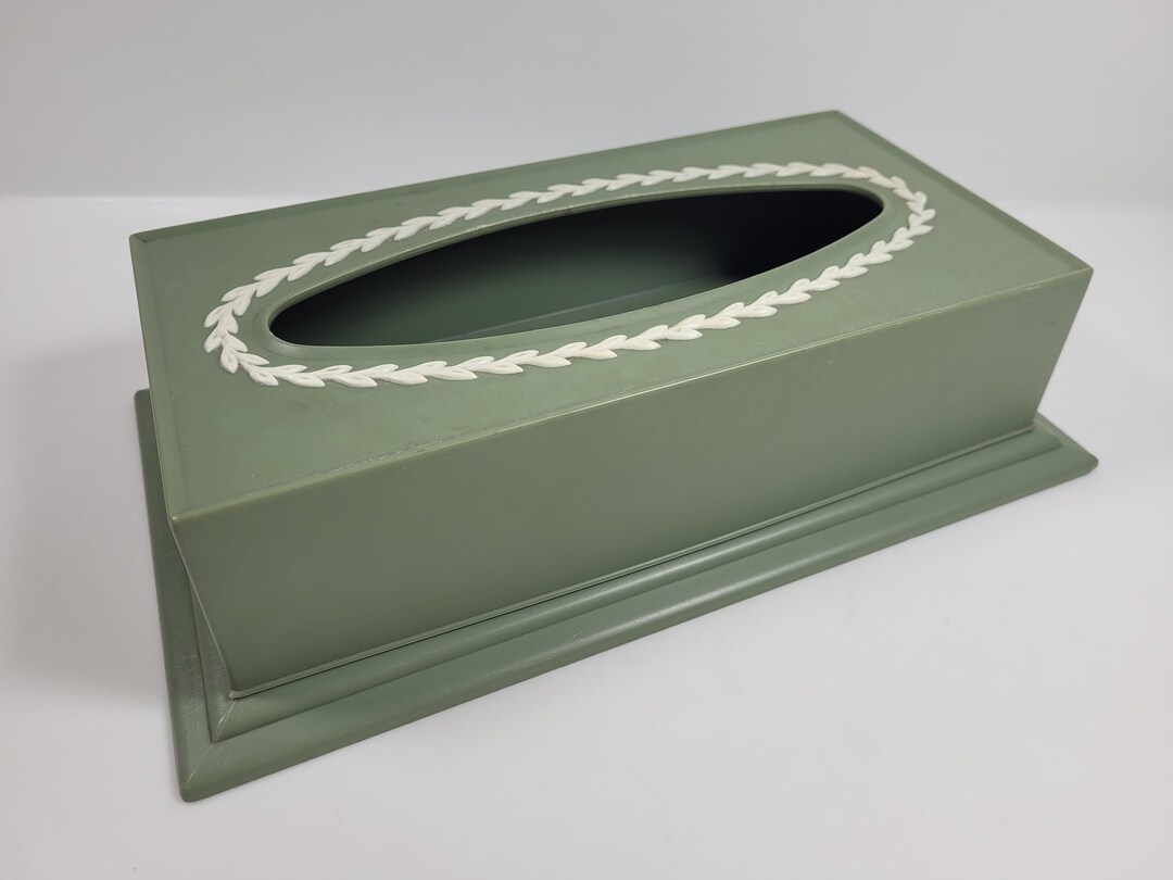 Vtg 1960s-70s Tissue Box Cover, Green and White Laurel Leaf Design