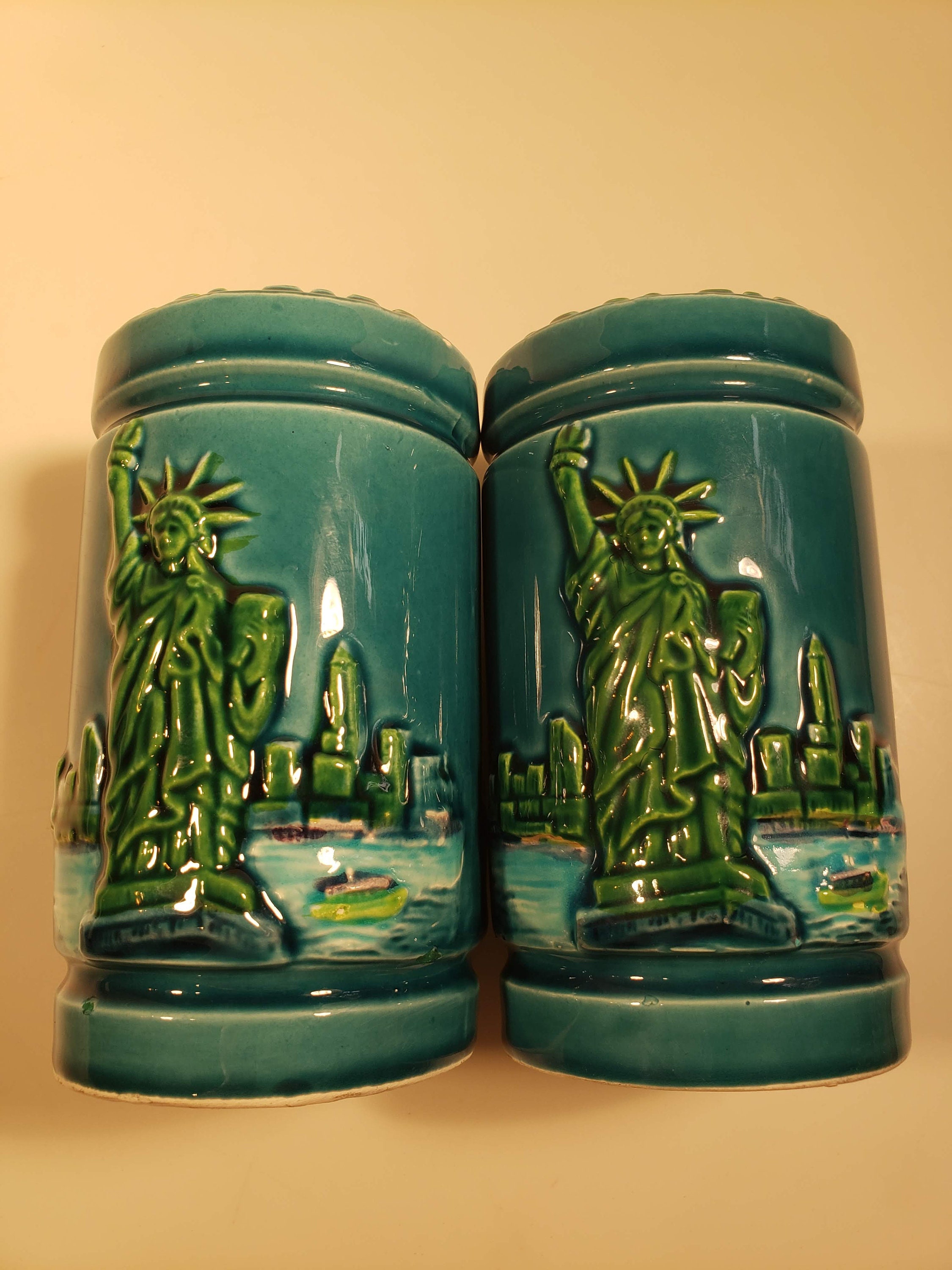 Vintage Statue of Liberty ceramic salt and pepper shaker set Etsy