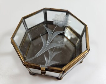 vtg hexagonal glass and metal display case, etched flower // 3.5 x 1.5 inches