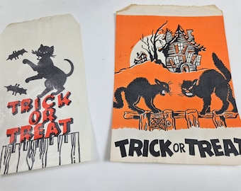 2-piece vtg Halloween paper treat bags // 6.8x4.75 and 6.75x3.75 inches