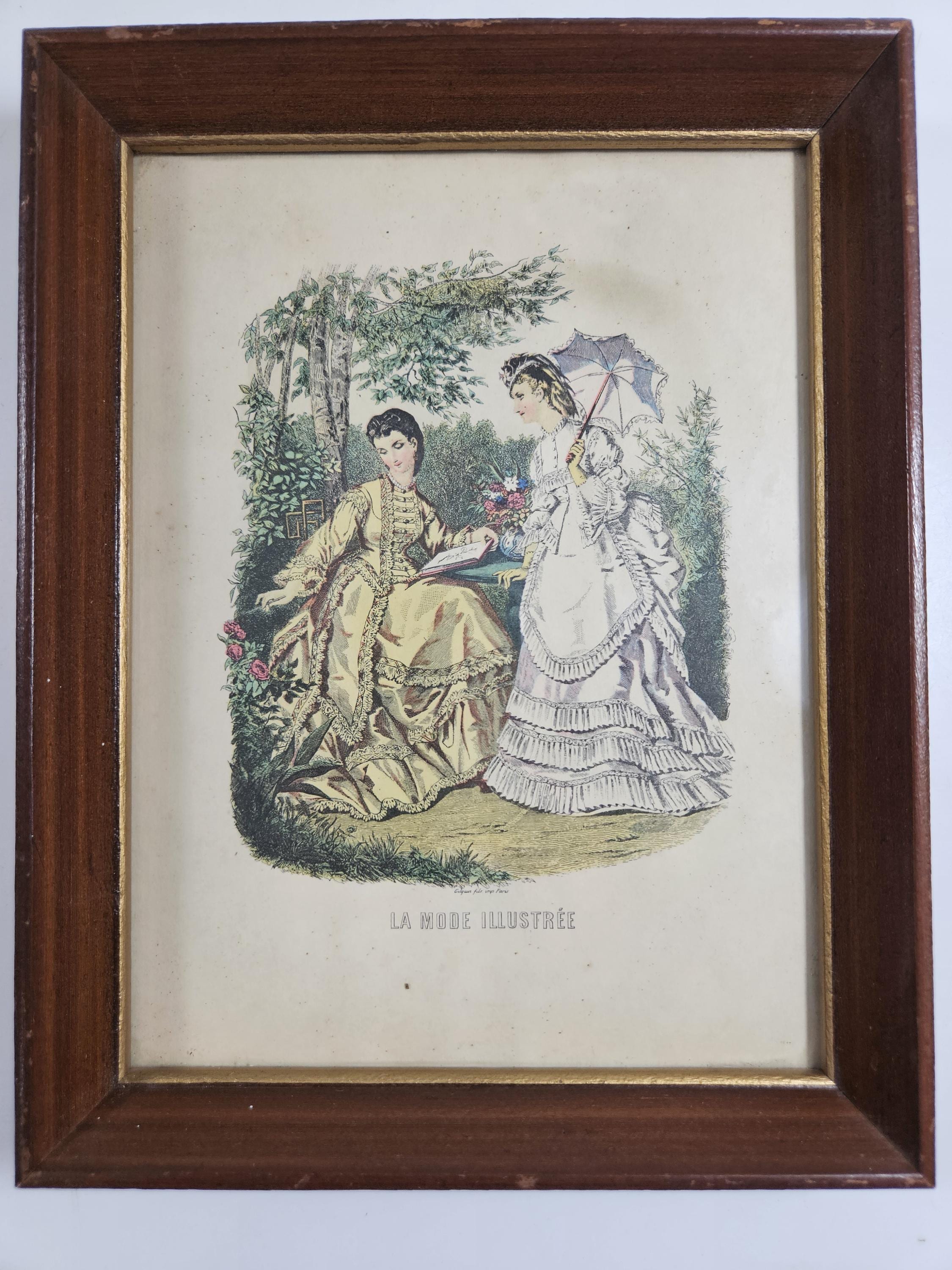 vtg solid wood frame for 6 x 8 inch photo, hanging vertical // antique print included